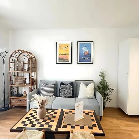 30 M2 - 10 Min De Paris Et 5 Min La Defense *