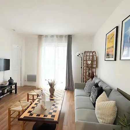 30 M2 - 10 Min De Paris Et 5 Min La Defense * Asnieres-sur-Seine